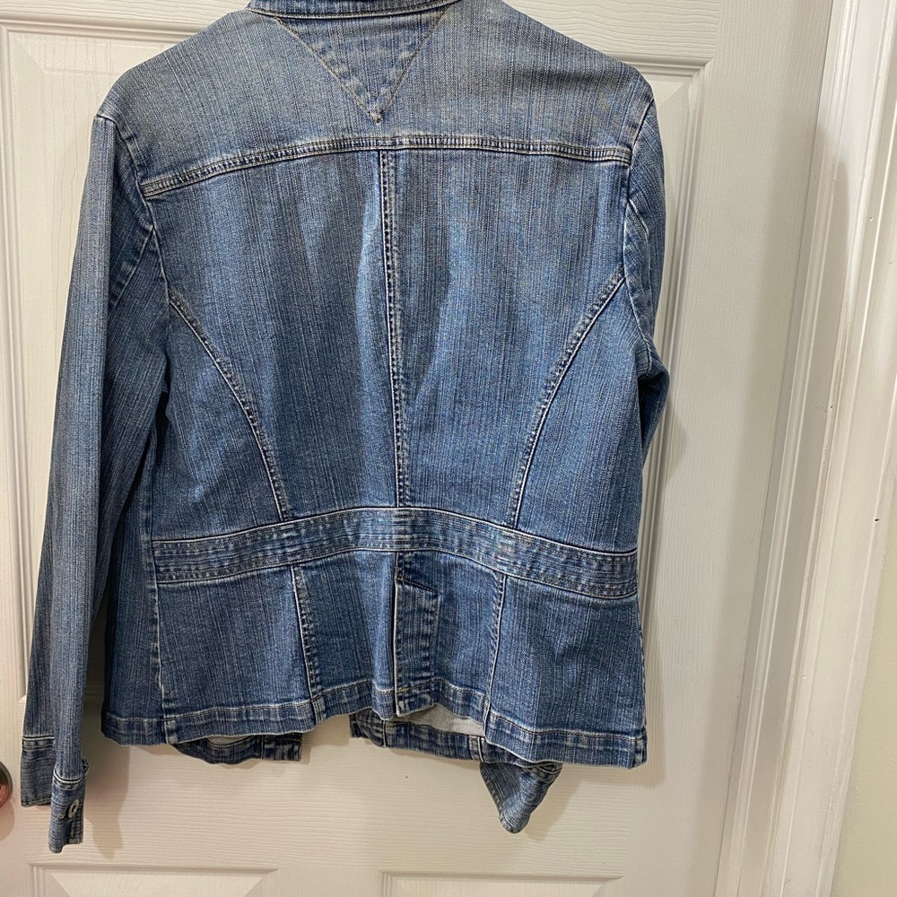 Tommy Hilfiger well worn Jean jacket. Fitted and broke In well. Wider shoulders